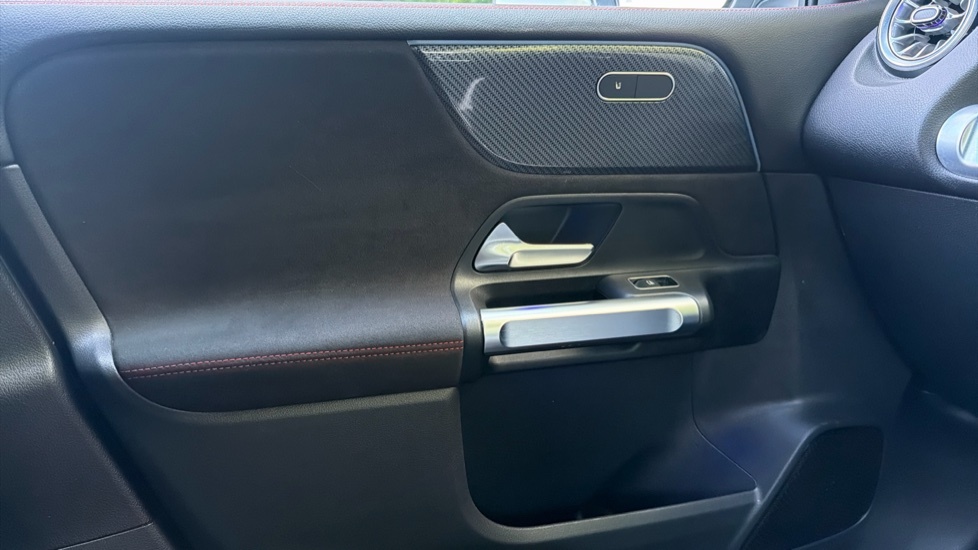 Mercedes-Benz GLB Class Suv Blue #32
