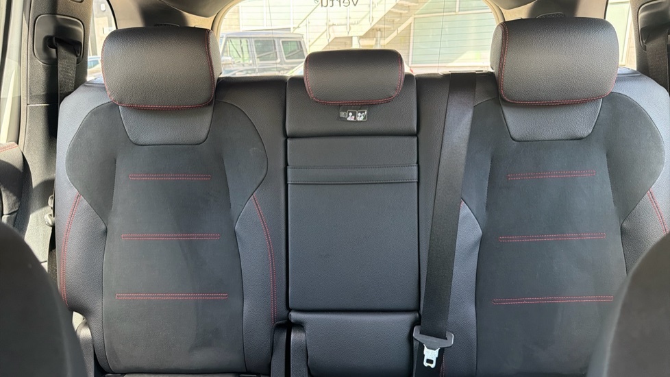 Mercedes-Benz GLB Class Suv Blue #15