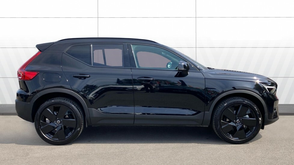 Volvo XC40 Plus Black Edition PK26FYD Black #5