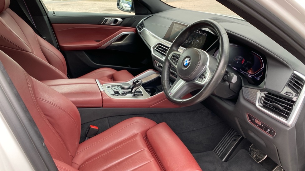 BMW X6 M M Sport White #6