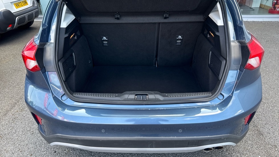 Ford Focus Active Blue #4