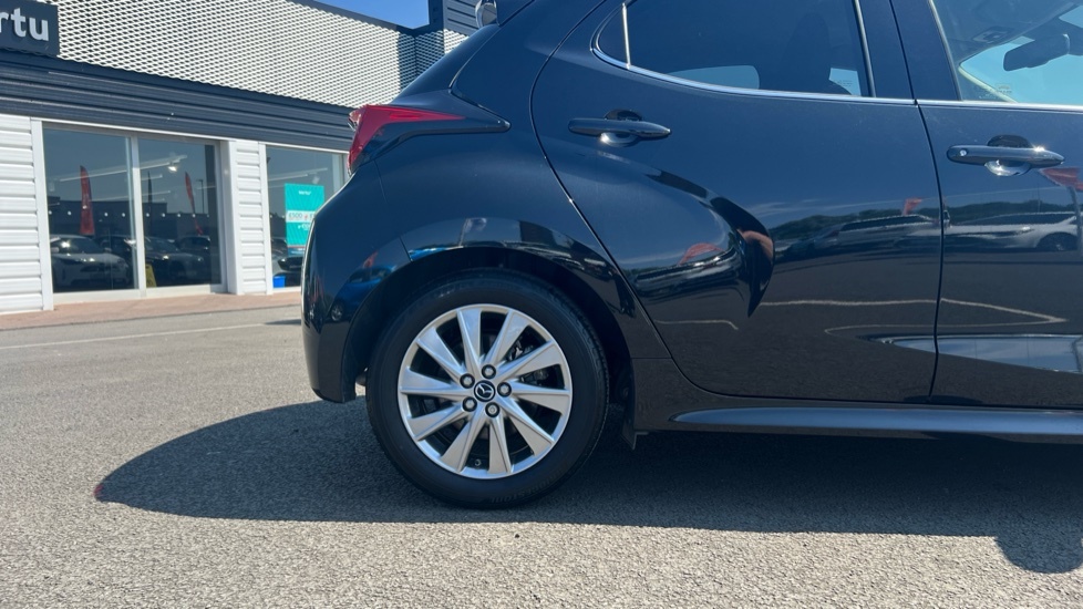 Mazda 2 1.5 E-skyactiv G Mhev 115 Gt Sport Tech Red #7