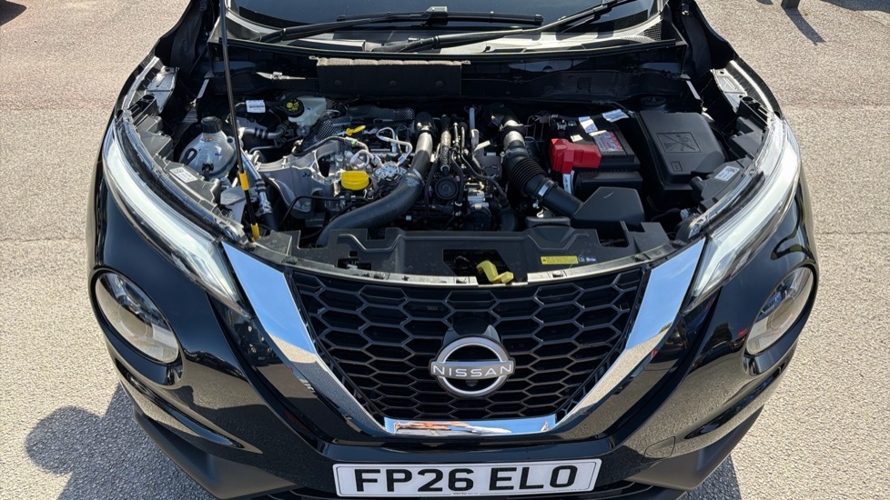 Nissan Juke Hatchback #8