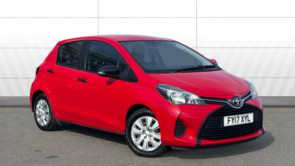 Toyota Yaris Active Red