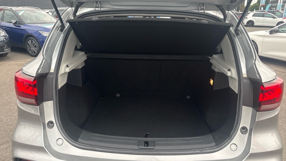 MG ZS Exclusive NU22MDJ Silver #4