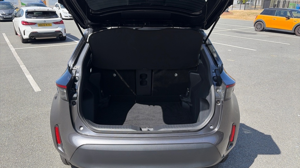 Toyota Yaris Cross Design NA72KRU Grey #4