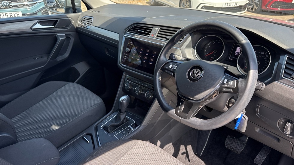Volkswagen Tiguan Allspace Match Silver #6