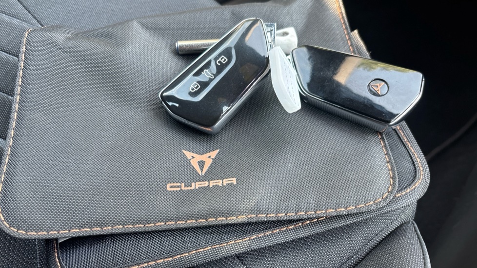 Cupra Born Born 170Kw E-boost V3 77Kwh 5 Seat Silver #19