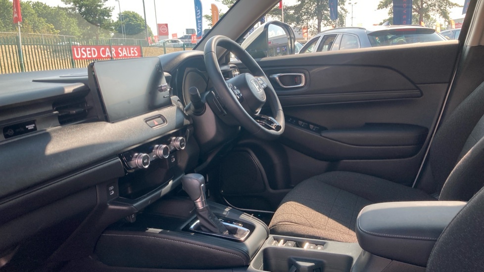 Honda Hr-V Elegance White #2