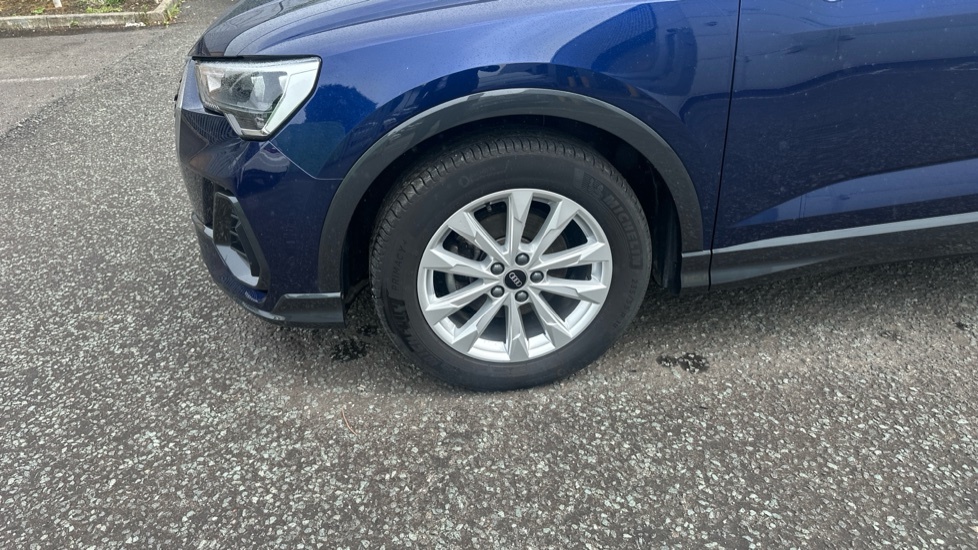 Audi Q3 45 Tfsi E Black Edition S Tronic Tech Pro Black #24