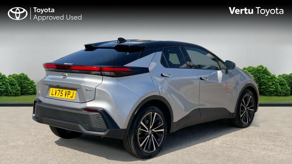 Toyota C-Hr Excel LV75VPJ Silver #2