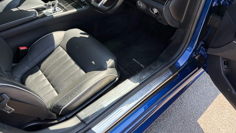 Mercedes-Benz SL Class Sl 63 Mct Black #38