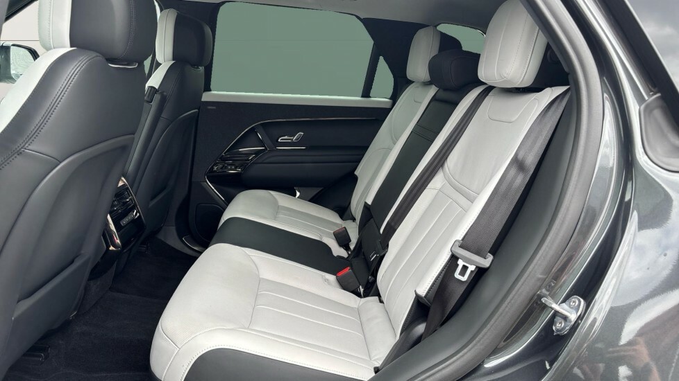 Land Rover Range Rover Sport Dynamic Se LJ23KVN Grey #4