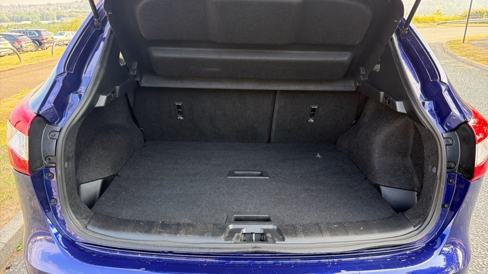 Nissan Qashqai Tekna Blue #4