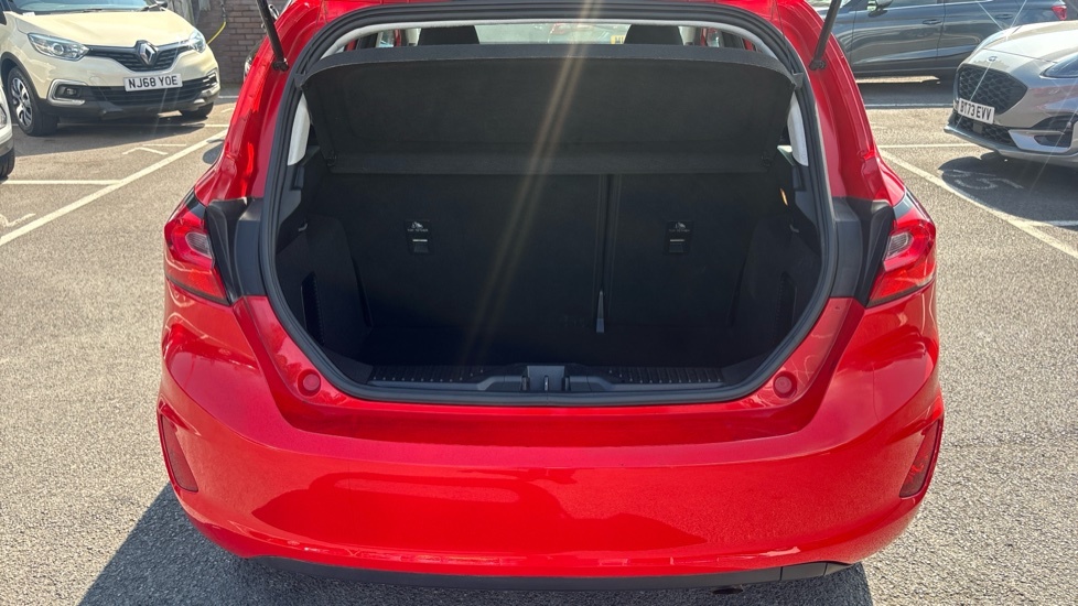 Ford Fiesta Trend Red #4