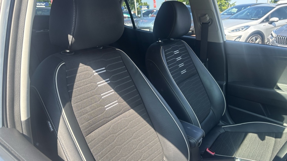 Kia Stonic Stonic 2 Grey #35