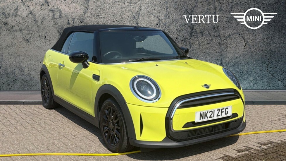 Mini Convertible Cooper Classic Yellow