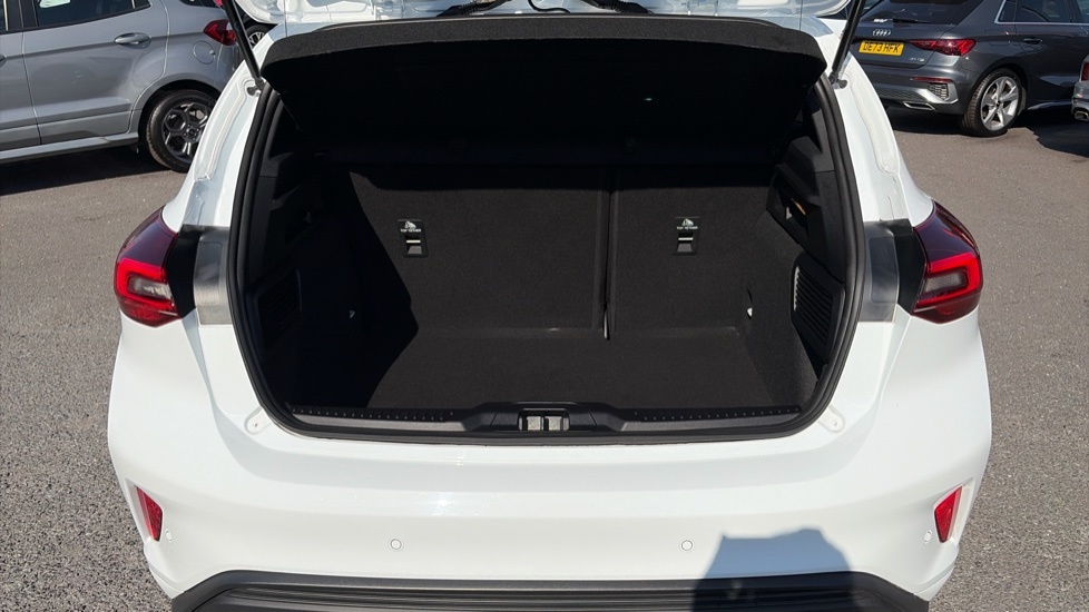 Ford Focus St-line MH24WDN White #5
