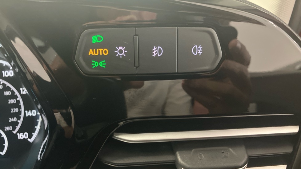 Ford Tourneo Connect Active Black #32