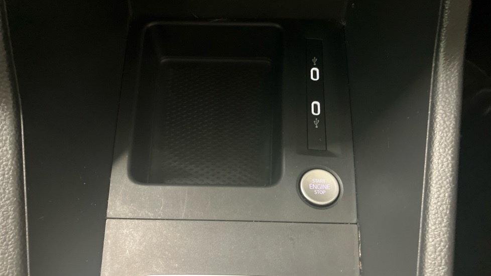 Ford Tourneo Connect Active Black #25