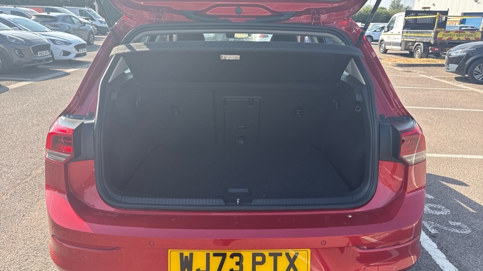 Volkswagen Golf Style WJ73PTX Red #4