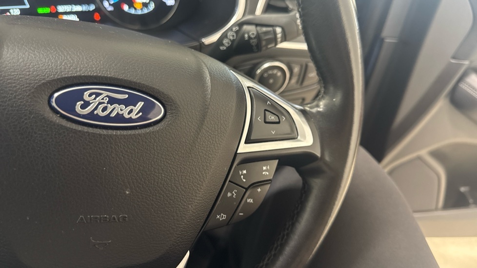 Ford S-Max S-max 2.5 Duratec Fhev Titanium 190Ps Silver #35