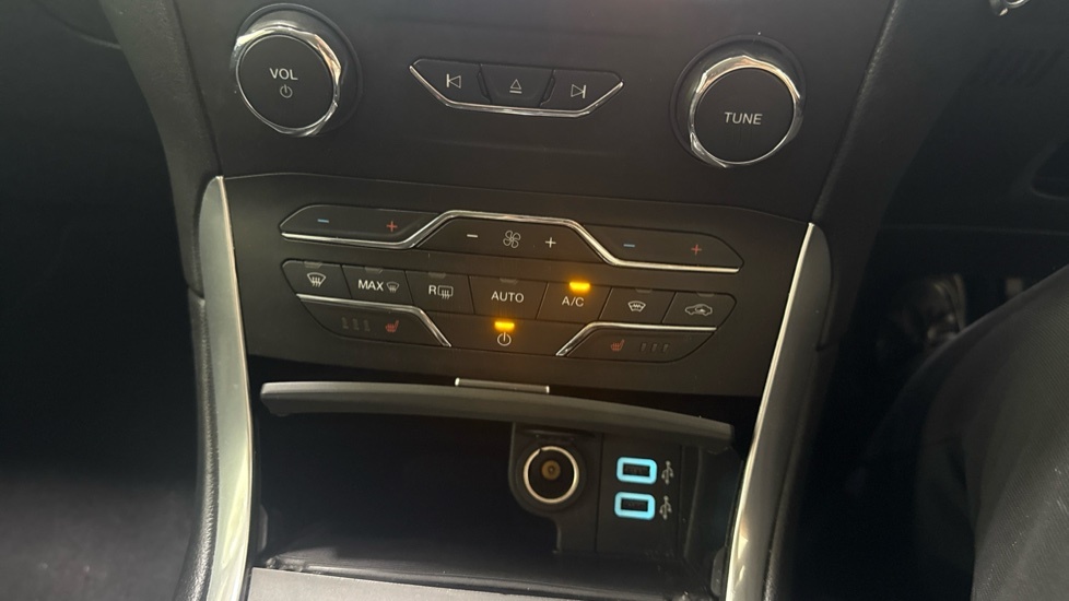 Ford S-Max S-max 2.5 Duratec Fhev Titanium 190Ps Silver #27