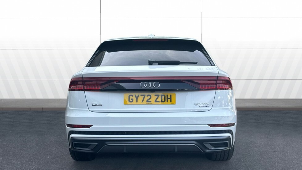 Audi Q8 S Line White #6
