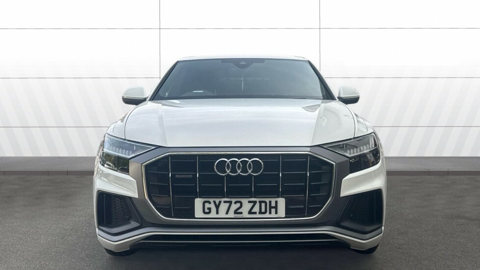 Audi Q8 S Line White #3