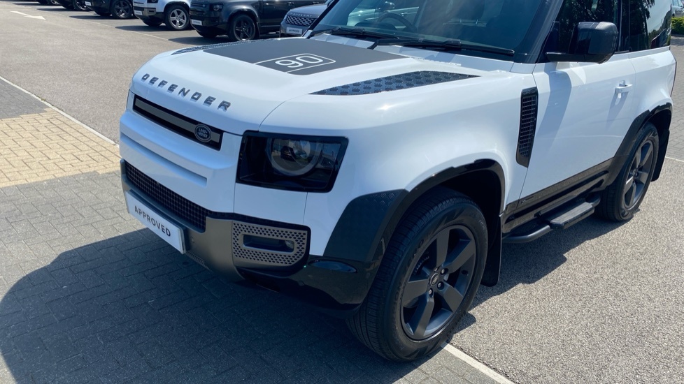 Land Rover Defender 90 First Edition Green #32