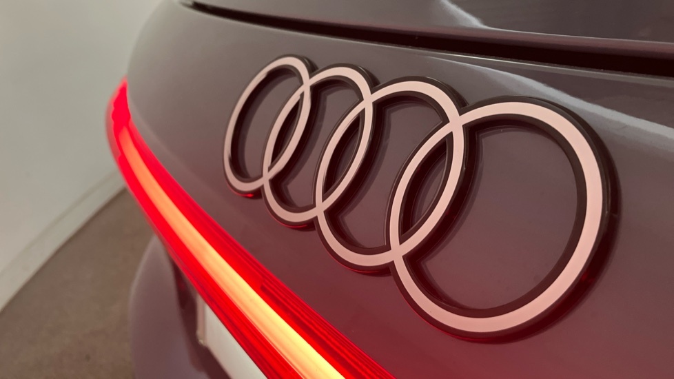 Audi E Tron GT 435,00 Kw Grey #33