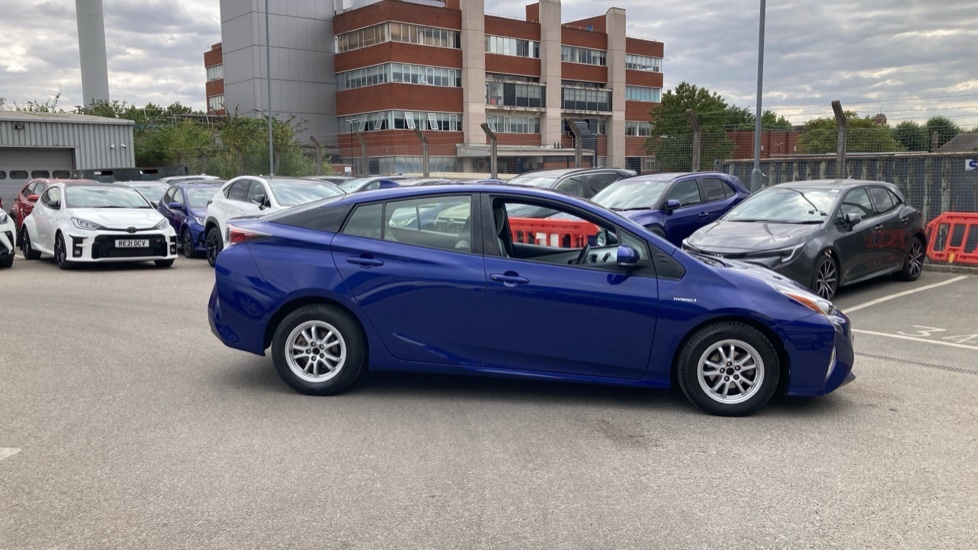 Toyota Prius Vvt-h Active Hatchback Red #23