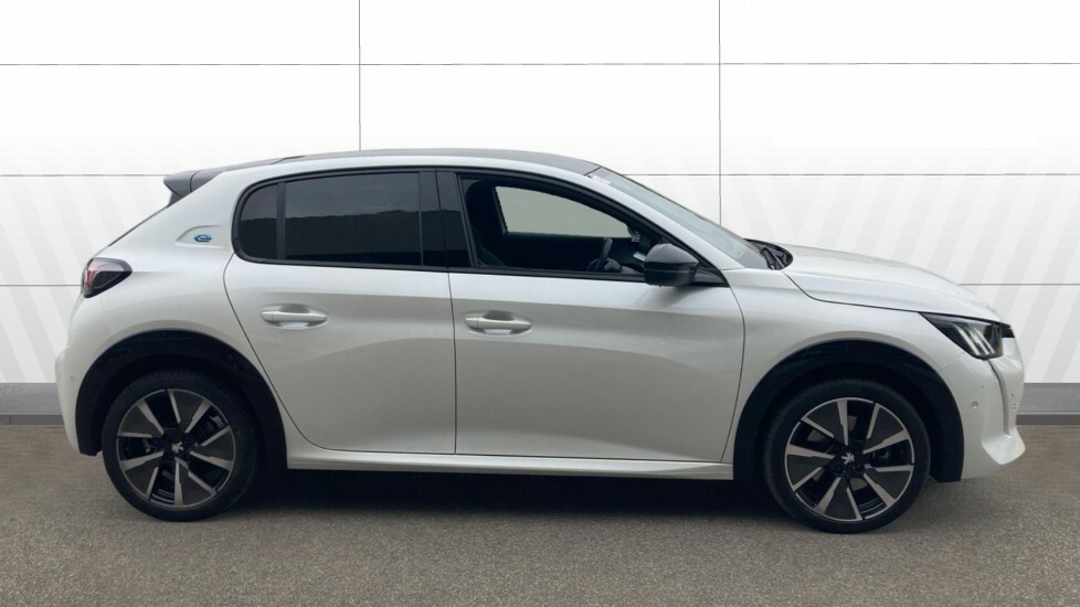 Peugeot e-208 Gt White #5