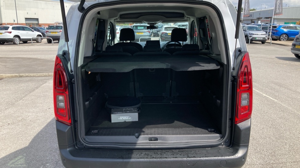 Citroen e-Berlingo Flair Xtr White #4