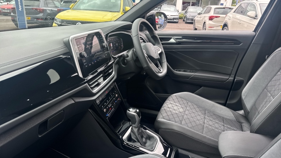 Volkswagen T-Roc R-line KP75MKE Black #2