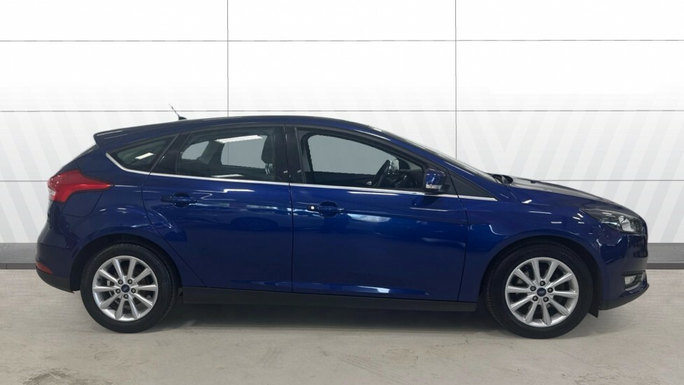 Ford Focus Titanium Blue #5
