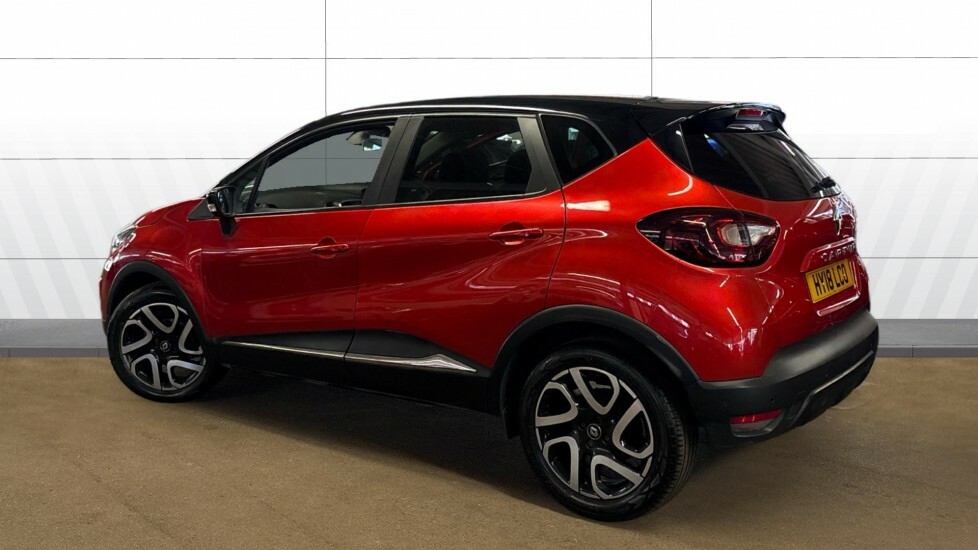 Renault Captur Iconic Black #2