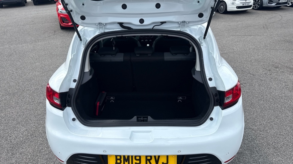 Renault Clio Iconic White #4