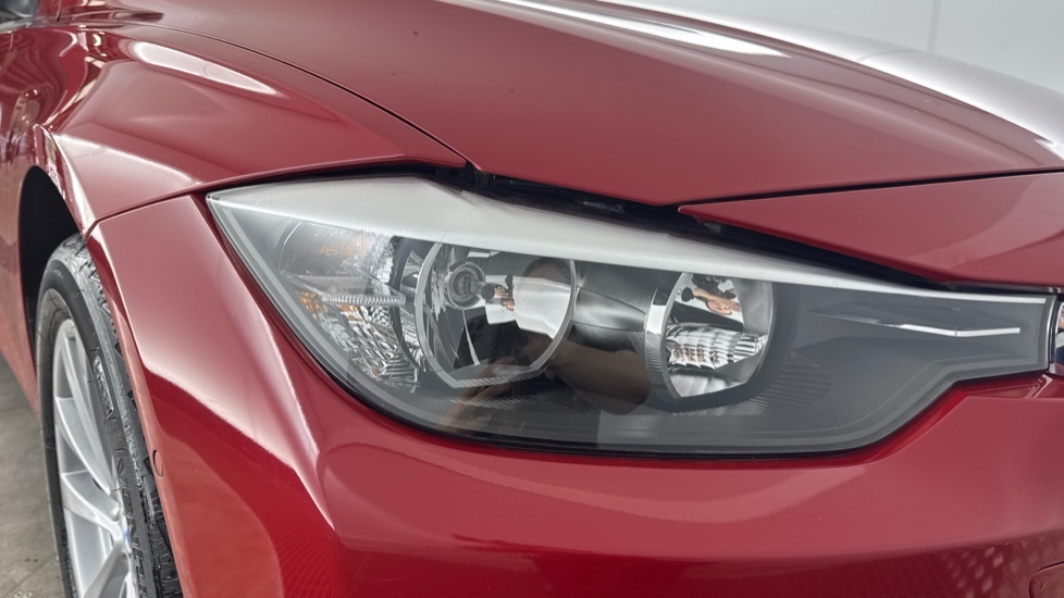 BMW 3 Series Saloon Red #23