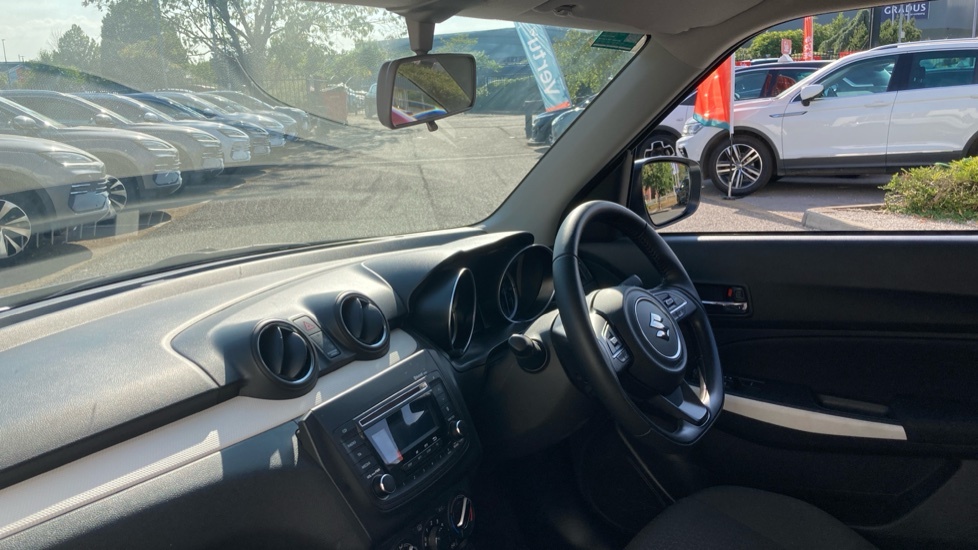 Suzuki Swift 1.2 Dualjet Mhev #9