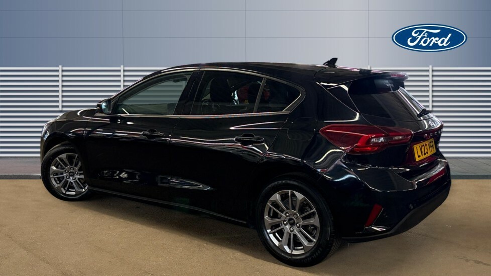 Ford Focus Titanium Black #2