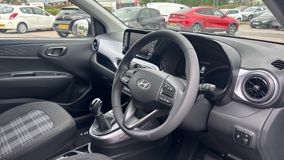 Hyundai I10 Premium White #11