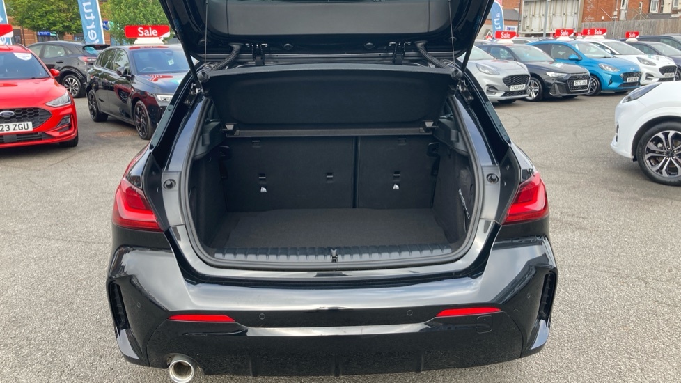 BMW 1 Series M Sport Black #4
