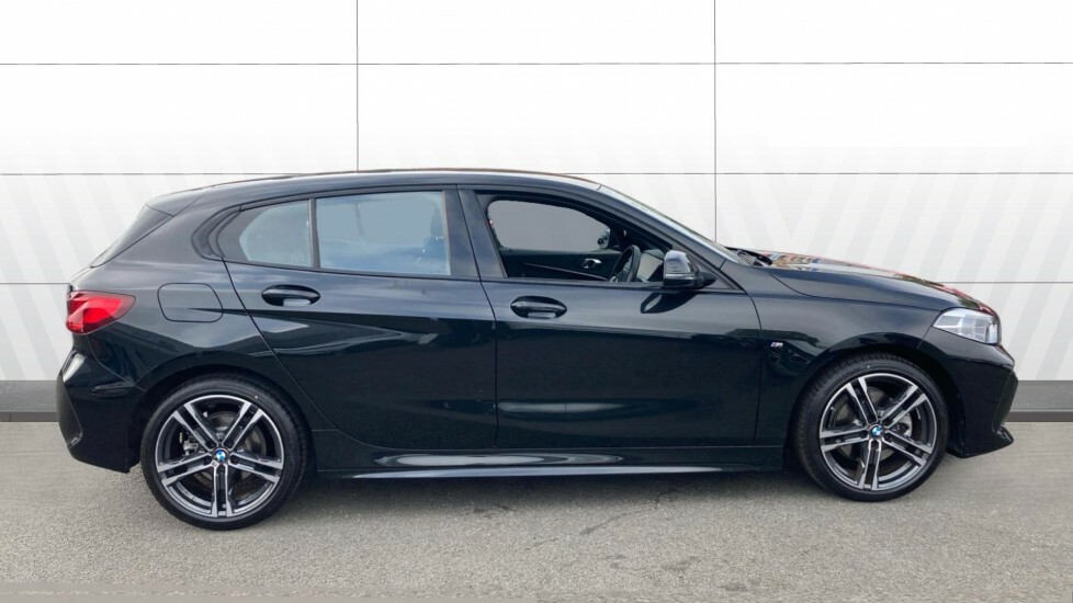 BMW 1 Series M Sport Black #5