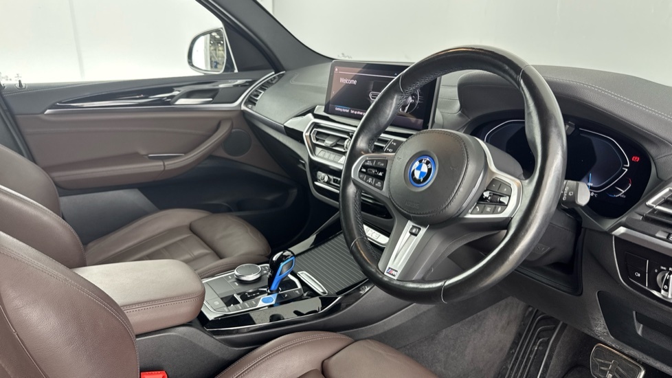 BMW iX3 M Sport Black #6