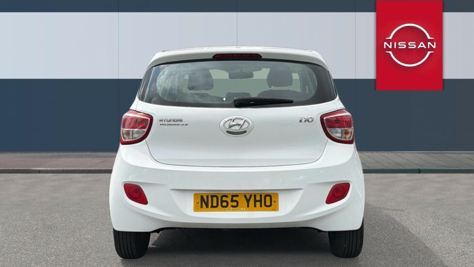 Hyundai I10 Premium White #6