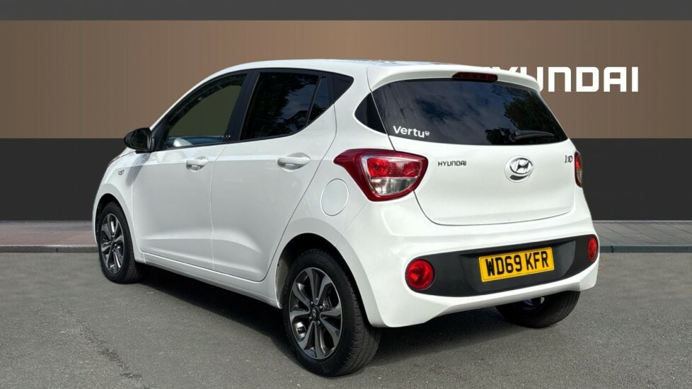 Hyundai I10 Play White #2