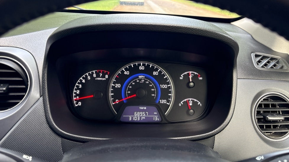 Hyundai I10 Play Blue #18