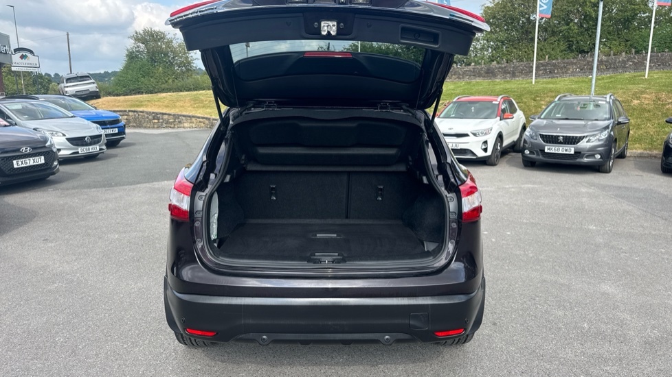 Nissan Qashqai Tekna VO65WZS Black #4