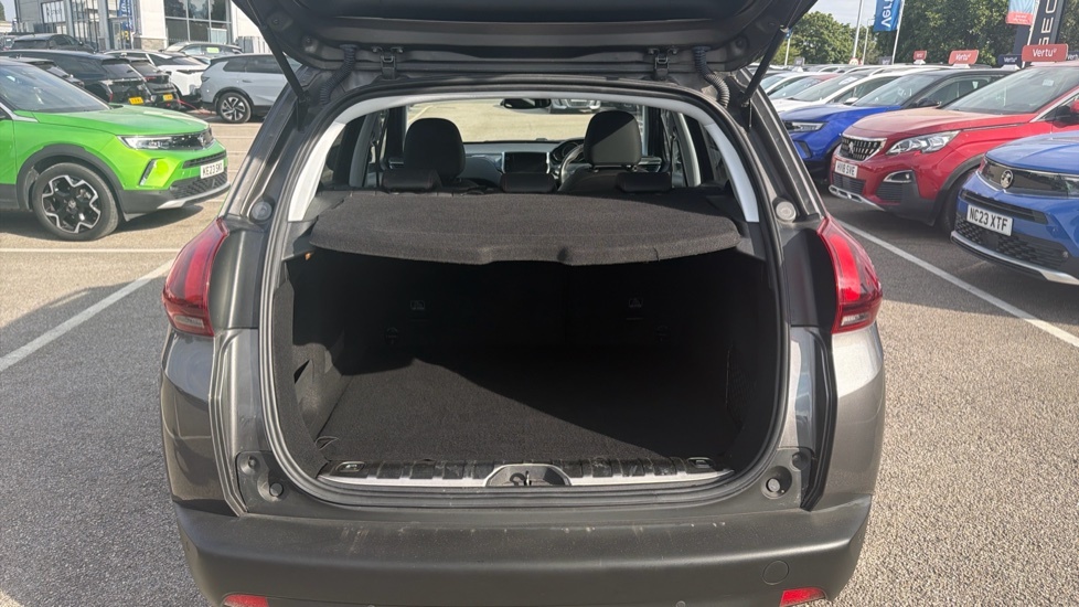 Peugeot 2008 Gt Line BF19HRJ Grey #4